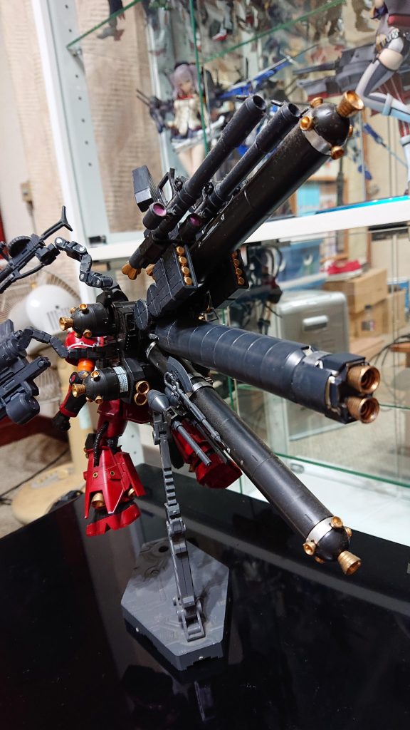 後ろ姿は前回と一緒。