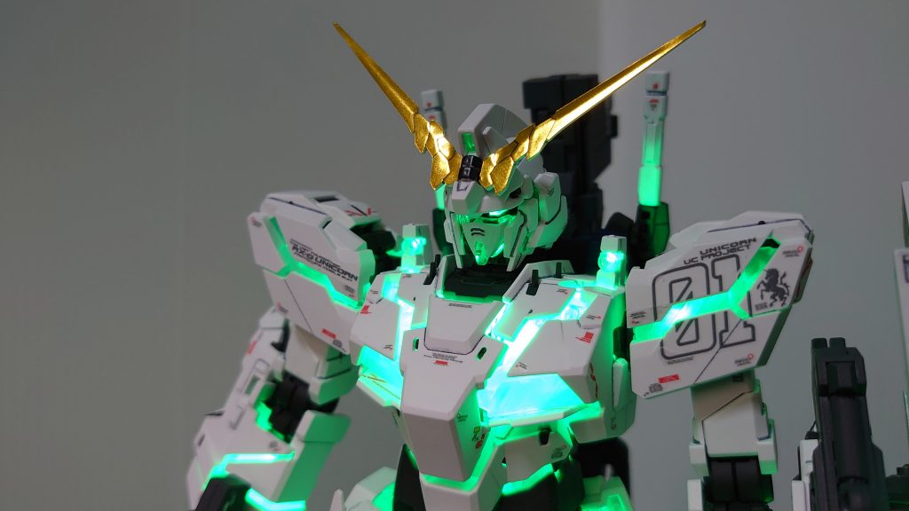 最後に覚醒版難易度は高めですが、かなり組み応えのあるキットでした。