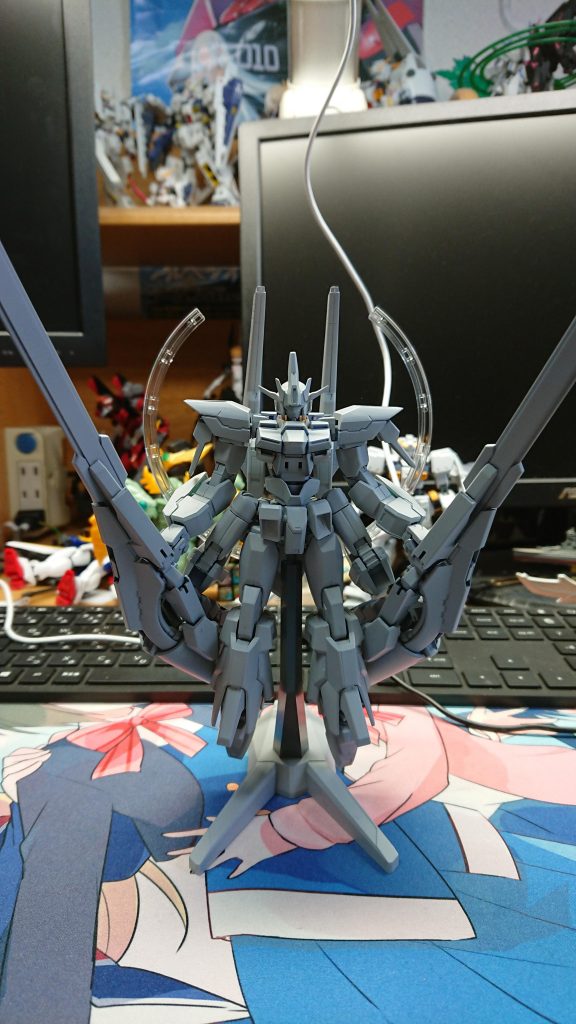 塗装前。クリアパーツは外してあります。色を考えてる時がすごく好き。