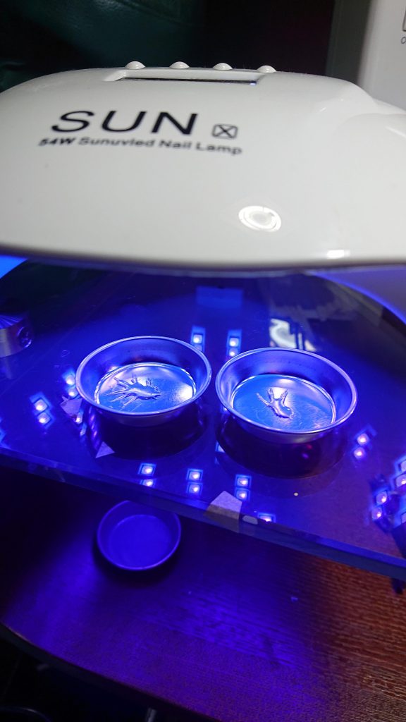 嫁のUVライトをこっそり拝借💦急いで作って元に戻さないと(笑)