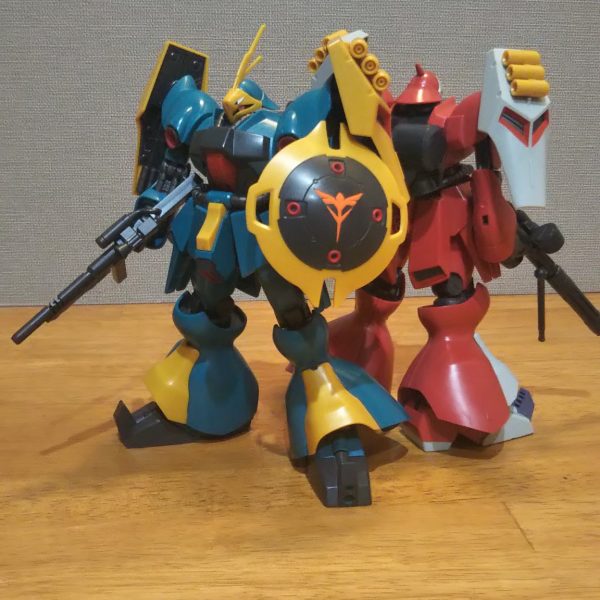 hguc ヤクト・ドーガ(ギュネイ専用)