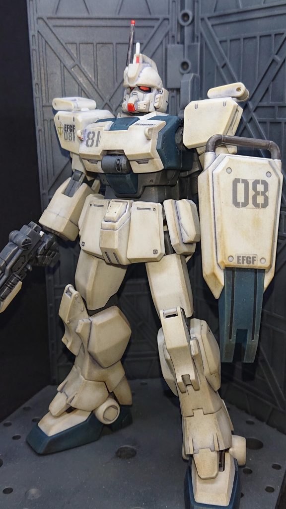 出撃前の格納庫にて