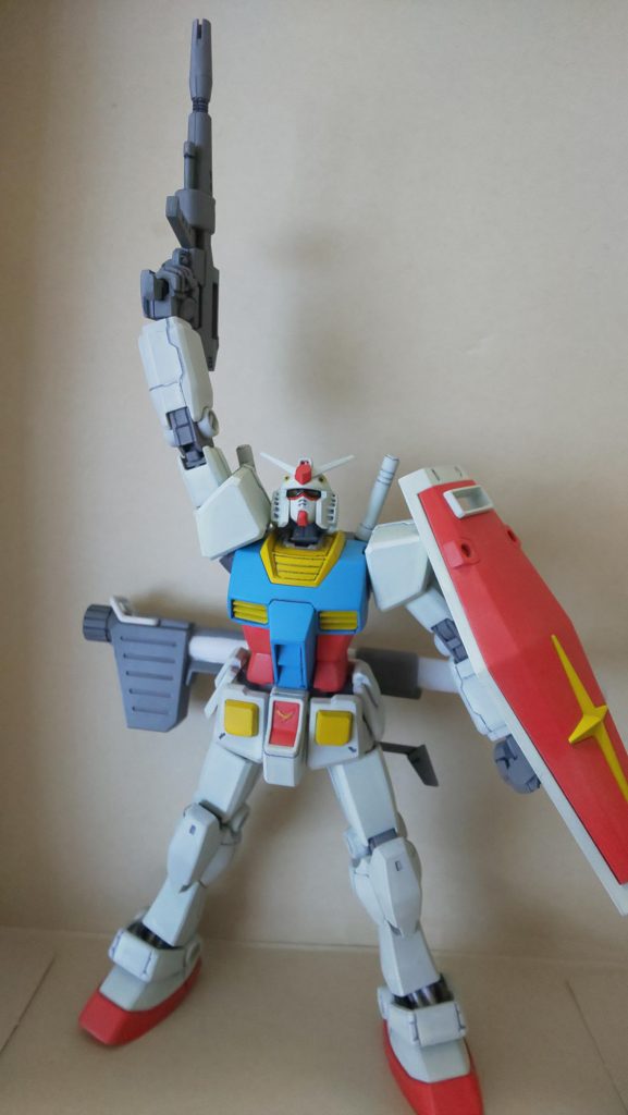 ラストシューティングも前に発売されたHGUCガンダムとちがい、すんなり出来ます。 