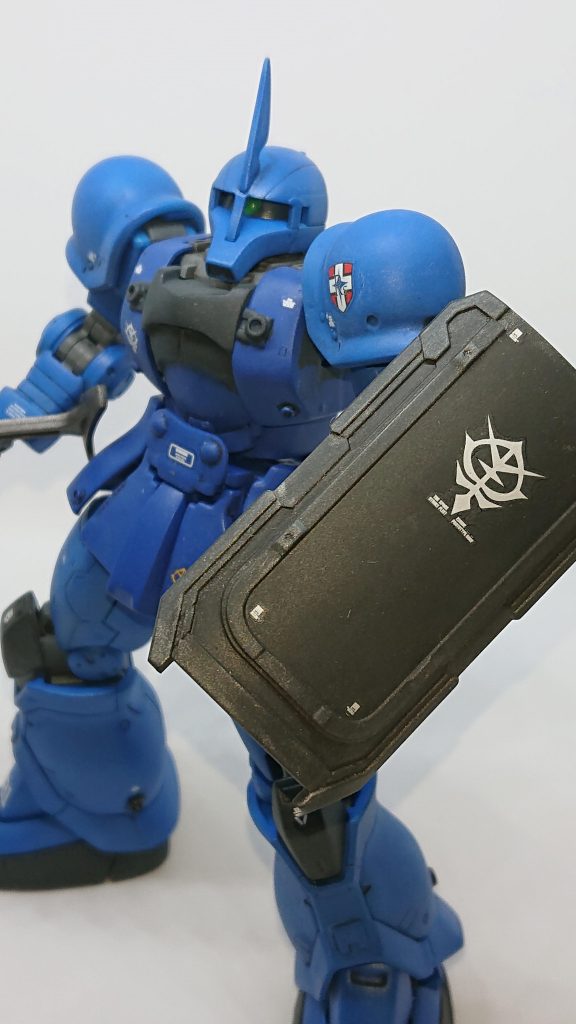 シールドも過去作から拝借しました。