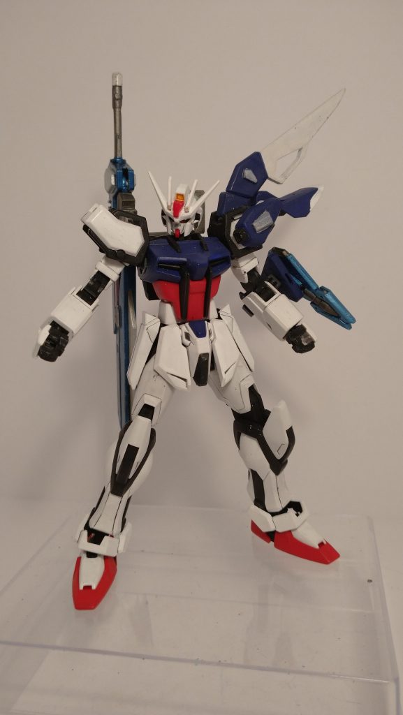 ストライクは、前回のエールストライクをベースとしています。