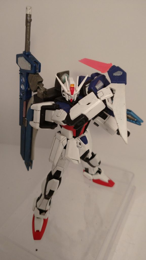 ビームブーメラン「マイダスメッサー」は持ち手部分を大きくしています。