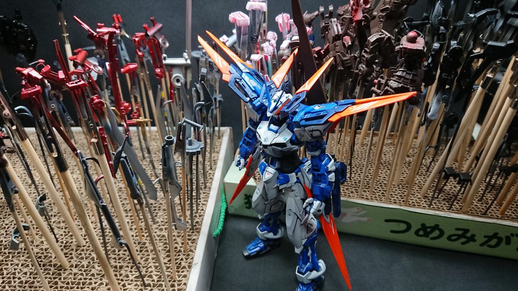 サフ吹きして基本色の塗装の準備を。