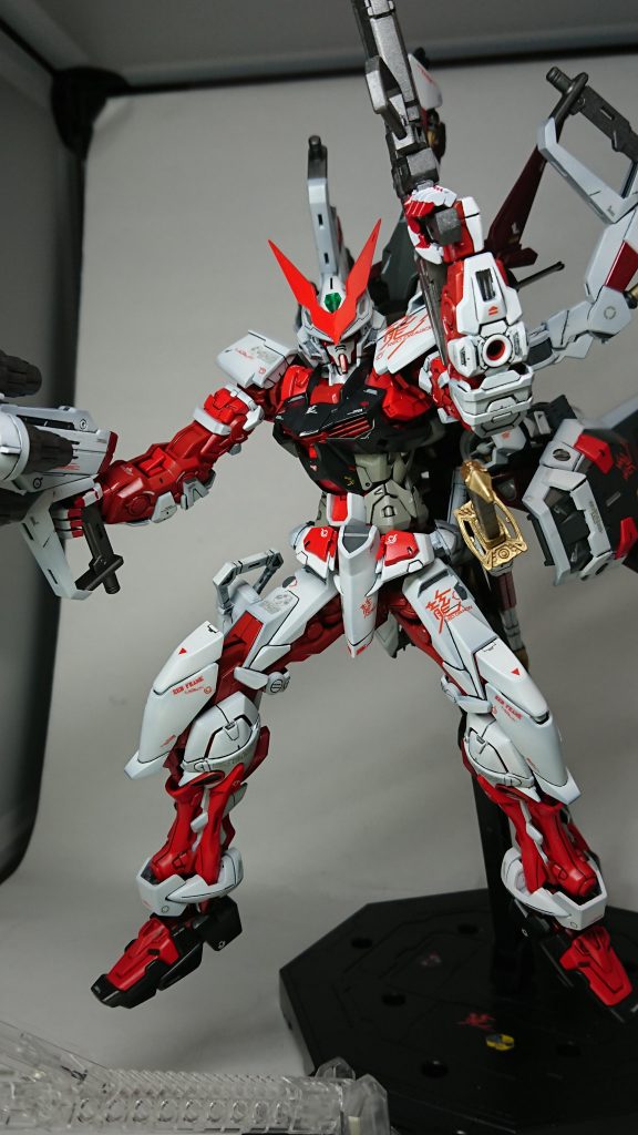 ビームライフルを装備して正面から。