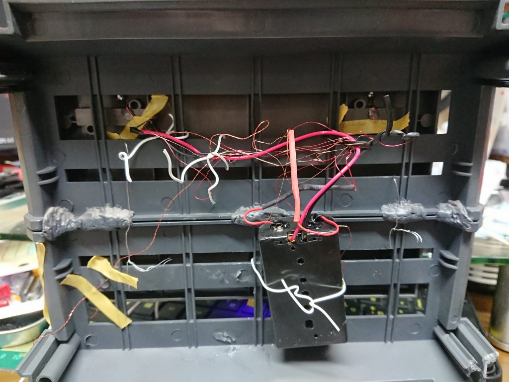 配線上手くないです、行き当たりばったりです 