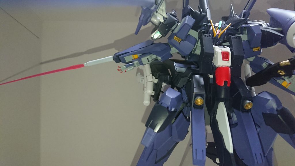 高速移動のすれ違いをビームサーベルでズバッと♪