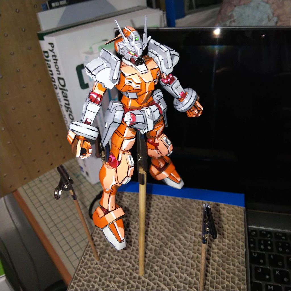 完成直前。これに水性つや消しトップコートを吹きます。