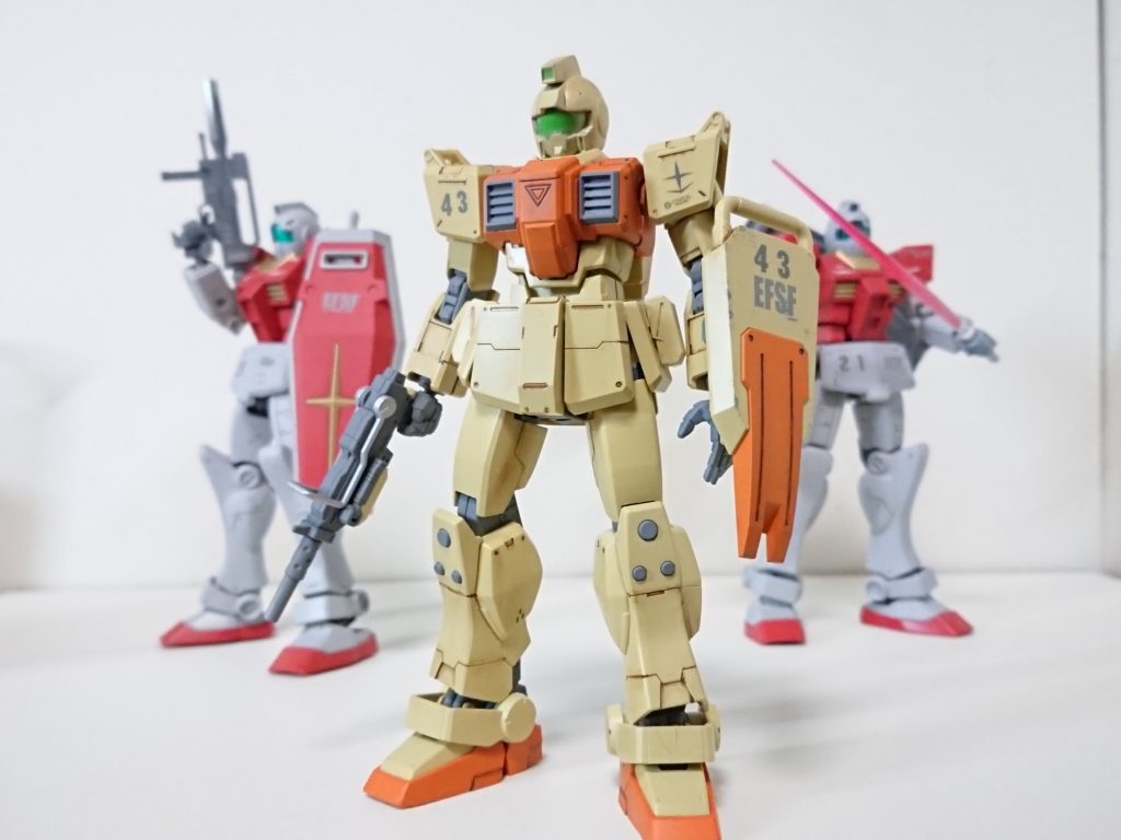 陸戦型ジム先行量産型ジムの一種で東南アジアなどに配備されたとされる。戦後は連邦における主力MSの統一化を図る動きがあったものの、一年戦争による疲弊とジオン残党の散発的なテロ活動に対応するため各MSは新旧問わず現役で活動している。特に陸戦型ジムは陸軍からの信頼が強く、試験的な機能をもつ新型よりも地上データが豊富な既存機体のほうが喜ばれたという。