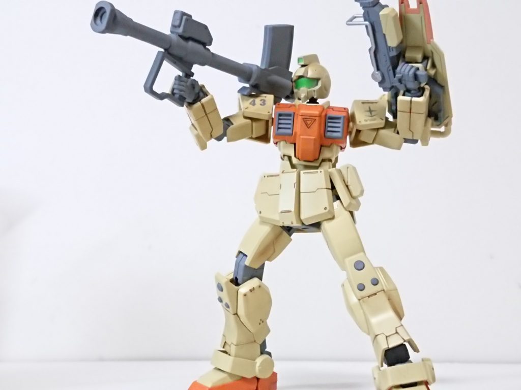 腰部にラック可能近距離には逆持ちで対応することもある