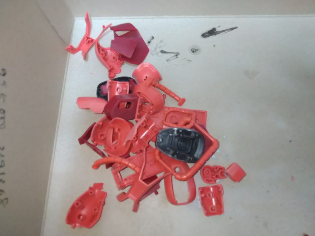 結局全部バラしてサンディング