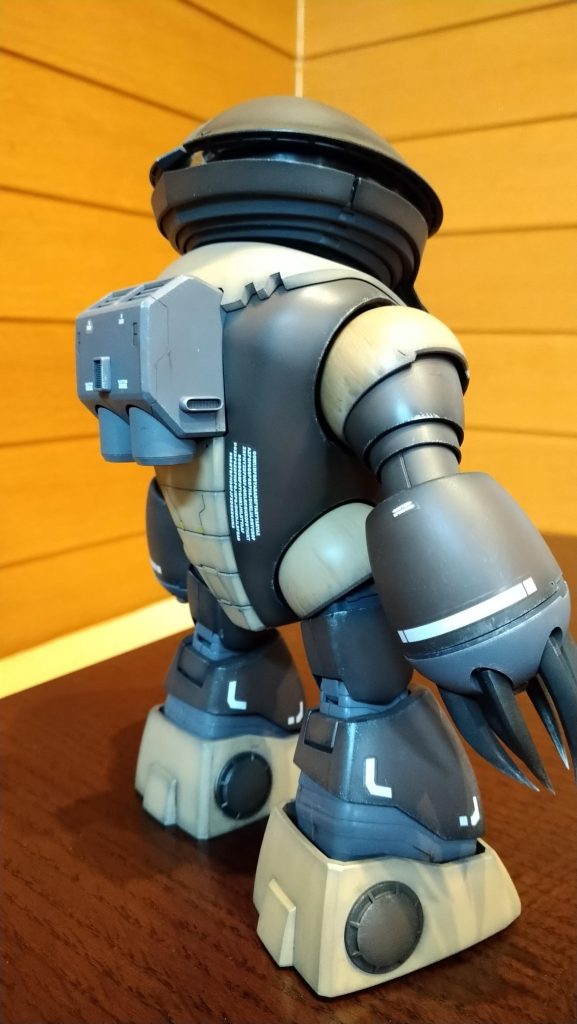 ジャブロー攻略作戦から帰還したエース機をイメージ。