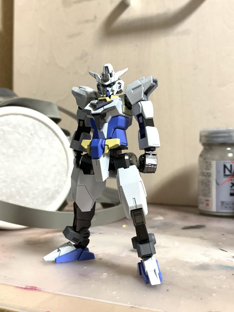 コアガンダムはG3カラーをイメージして塗装しました