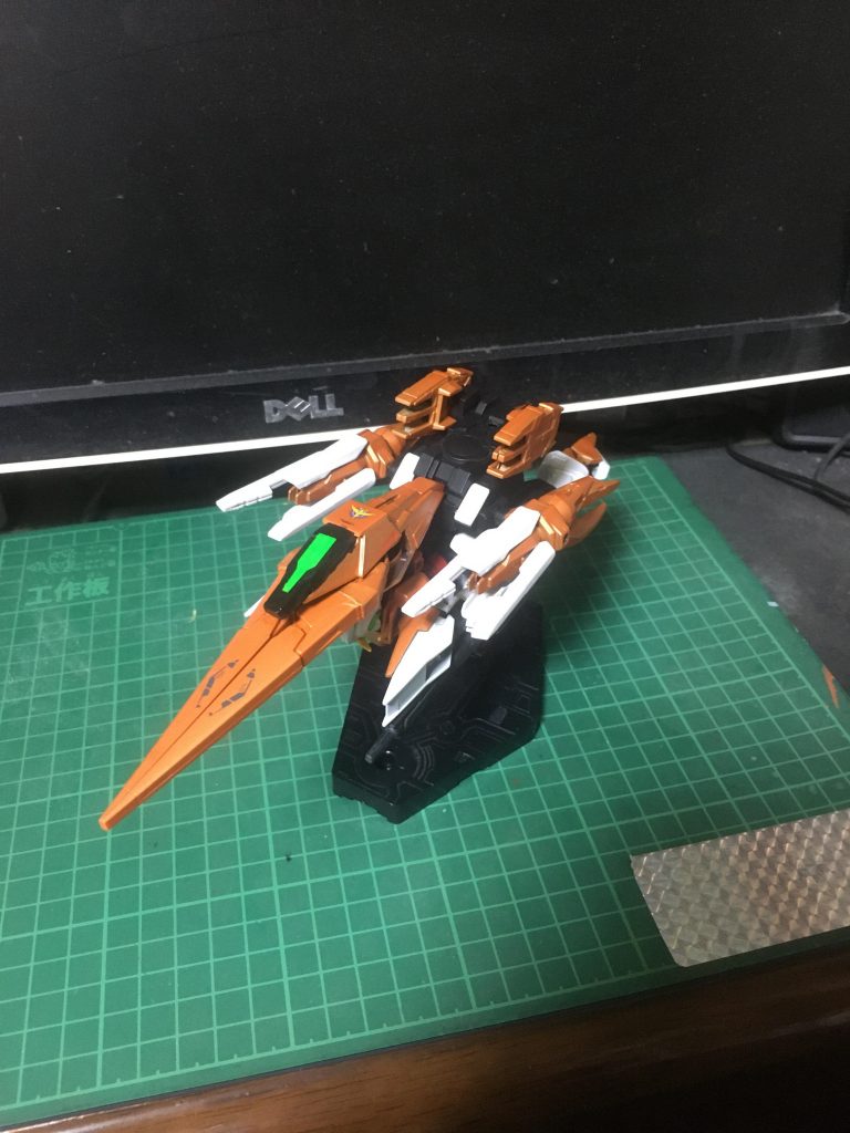 ベースがキュリオス系列なので、もちろん飛行形態にもなれます。