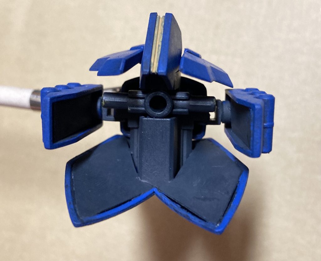 塗装するとこんな感じ。慣れてきたらスジ彫りにも挑戦したいです。