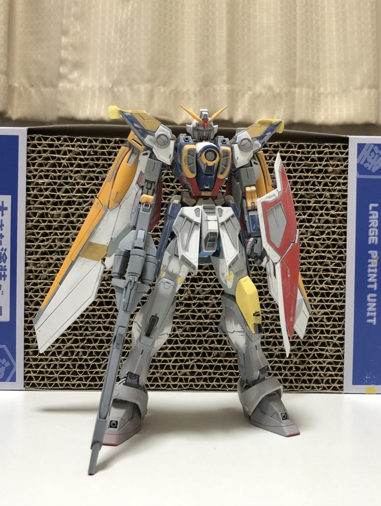 ディテール改修後大きめな脚のサイズに合わせて、首、胴体、上腕、羽を延長、また肩パーツを大型化しました。