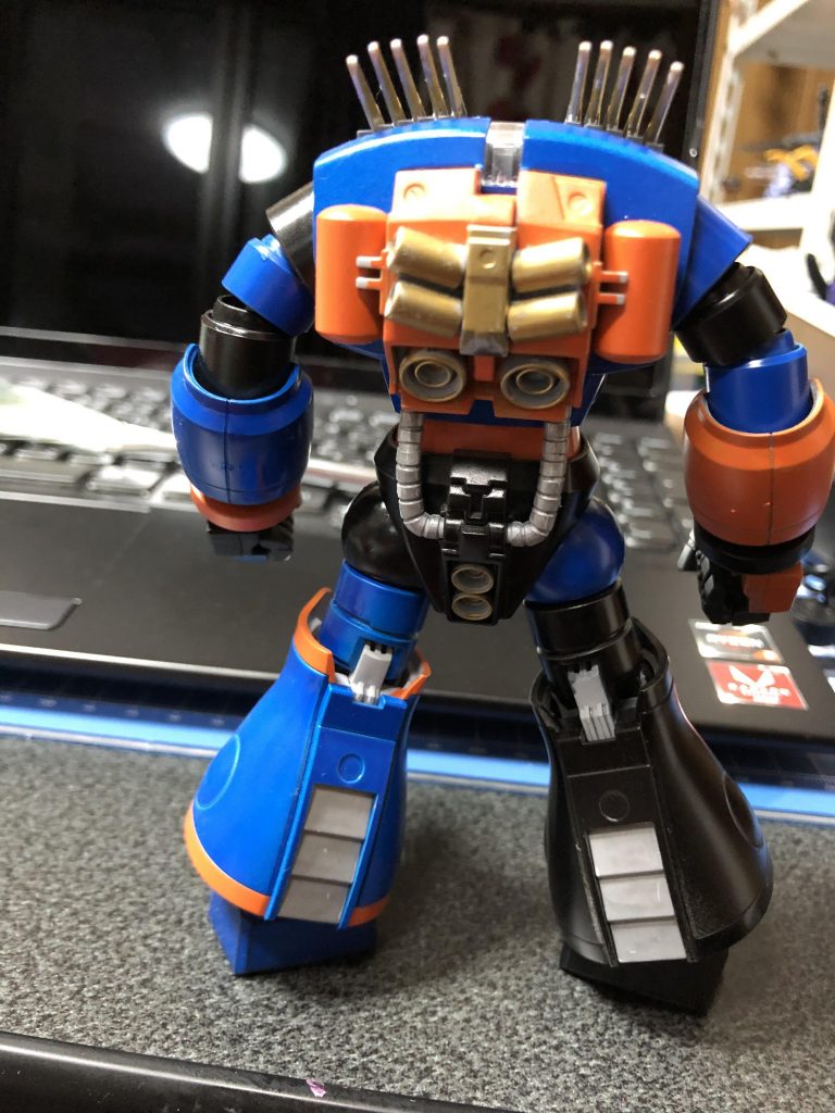 ファーストのゾゴックっていう程で作成したので敢えて武装は持たせませんでした。まぁ、塗ってるからどっちでもいいんですが、、笑