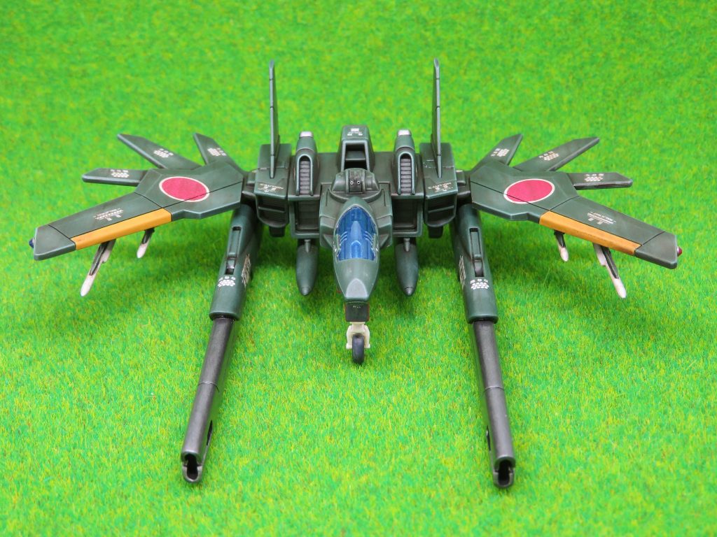 機体上面の連装機銃は、1/700WLシリーズに同梱されているディテールアップパーツを使い、砲身を真鍮パイプに置き換え