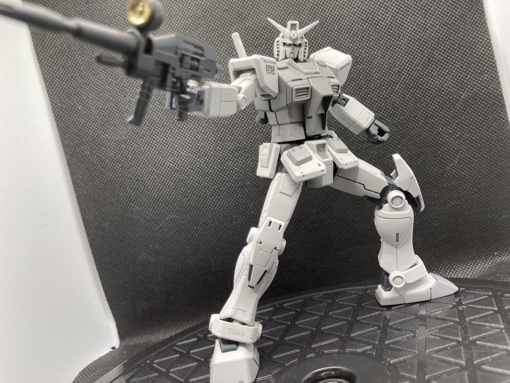 ここからはアクションポーズです。オリジン版の可動域はhgの中でも最高峰で非常に優秀な作りです。