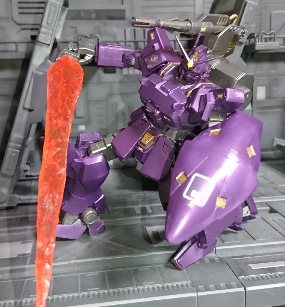 ビームソードは柄を旧1/144ガンダムX　ビーム刃はおゆまる+サーベルのランナーパテで1/100DXのを複製