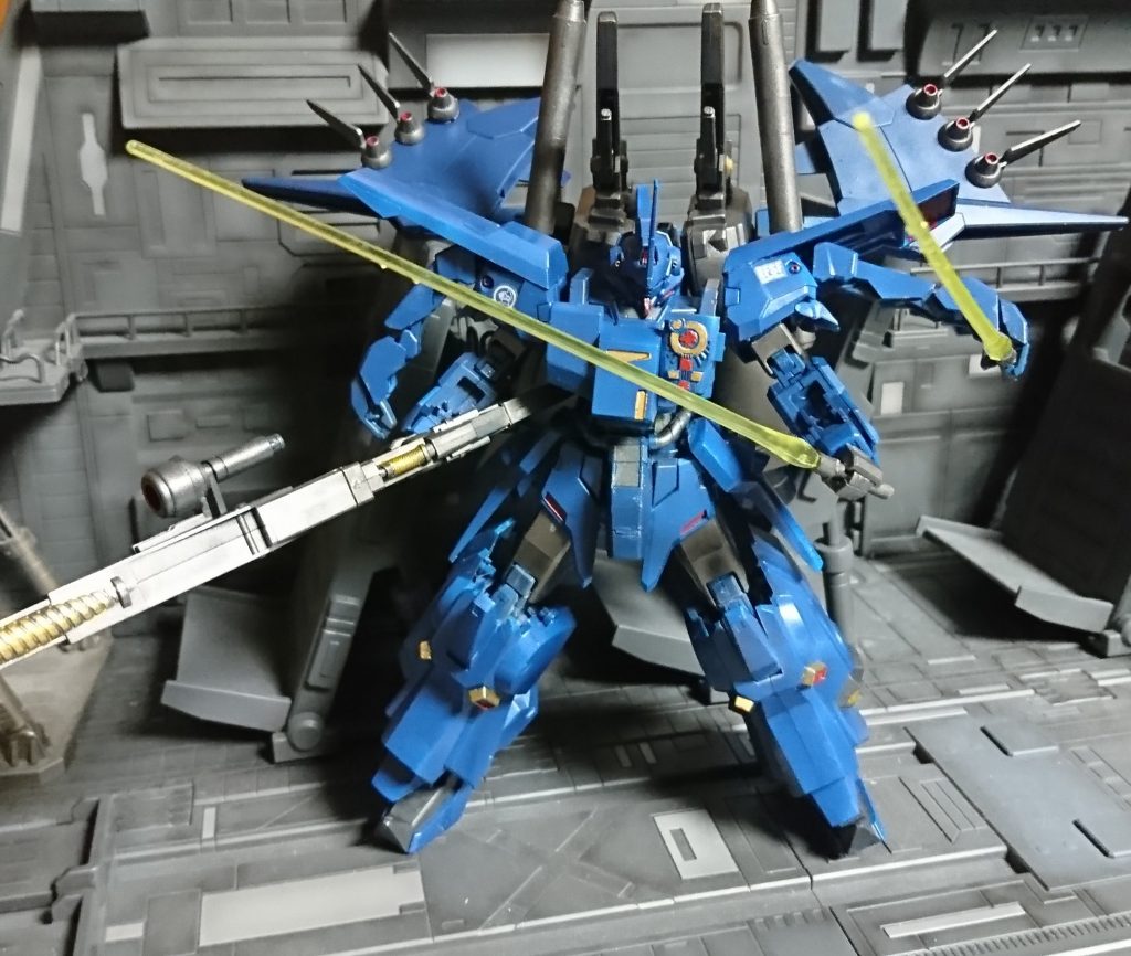 ツェアシュテールングリッター–5枚目/制作者：アレス