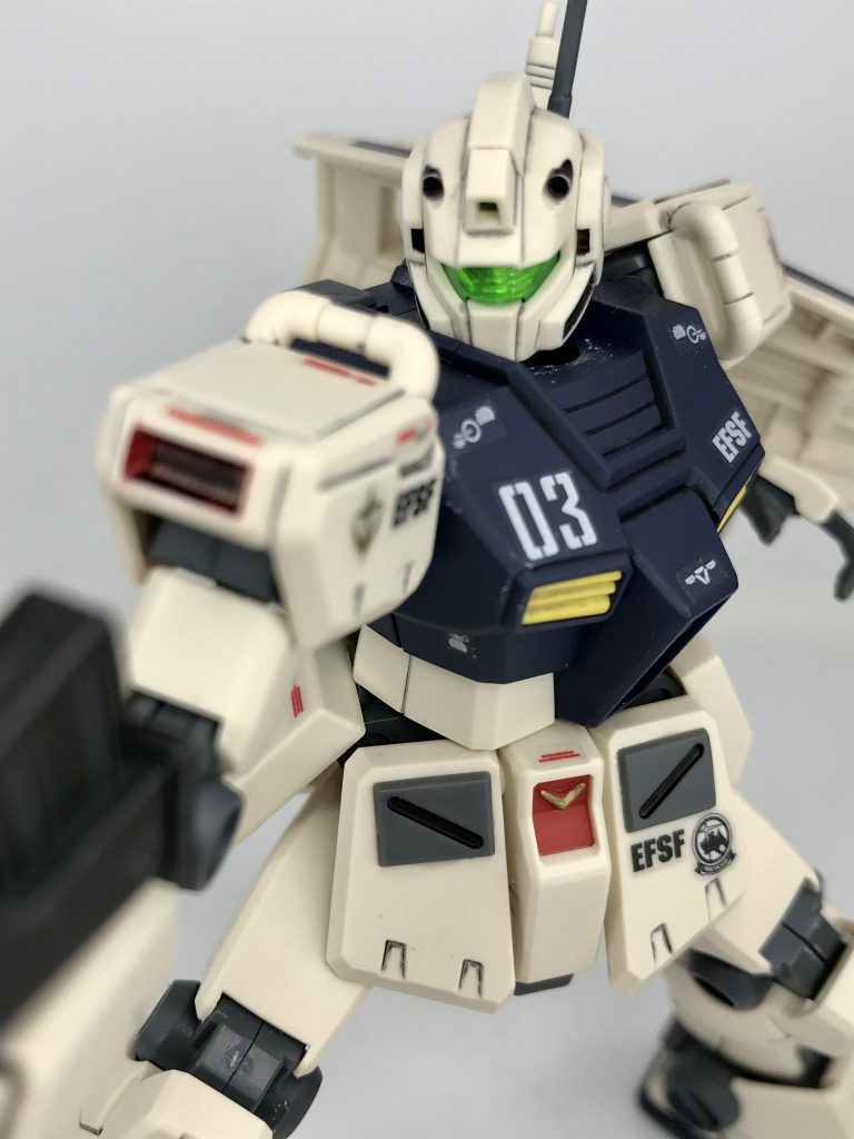 ガンマカでの部分塗装、余りデカールを貼り、コトブキヤの加飾モールドを随所に貼り、あとは墨入れとつや消しトップコートです。