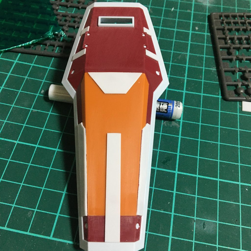 プラ板貼り^ ^貼ったプラ板の1部は途中で『なんか違うなと思い』剥がしました←