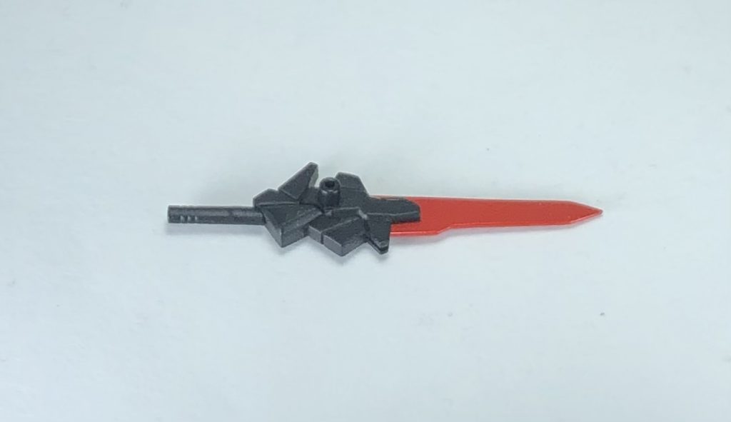 BB戦士っぽくデザインガン無視のピンを付けています。これで背中に背負えます。