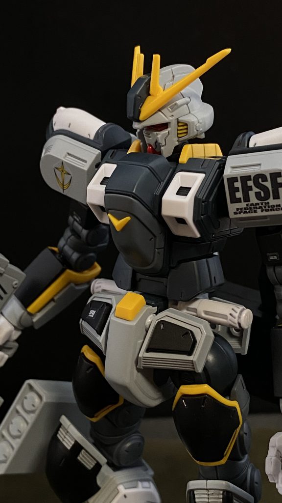 あれ、コレ、地上用設定で作ったのに、肩とかのシール宇宙軍のだわ。脳内でSをGに変えて見てくださると嬉しいです。