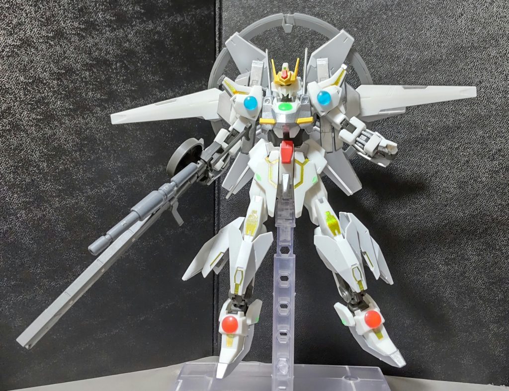 ○ヴォワチュール・リュミェール改ルナゲイザーガンダムにもあるシステムをネプテイトユニットで稼働させる。これにより、敵からのビーム攻撃を自身のパワーとして変換し取り込むことができる。また、光のリングを発生することができ、直接敵に当てたり、攻撃を防ぐことができる。元ネタのスターゲイザーとほぼ同じ機能になりますね。