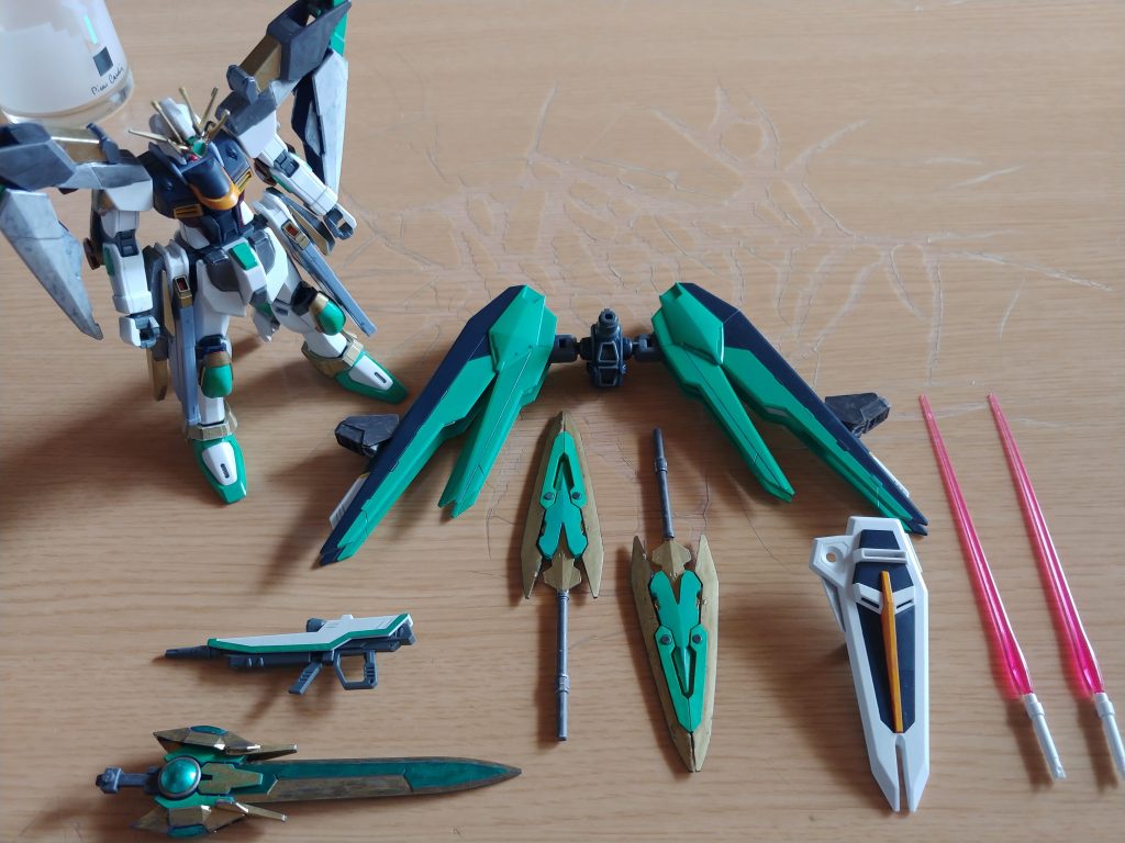 武器など何故かジャベリンの片方をちょんぎってますホントに何故か