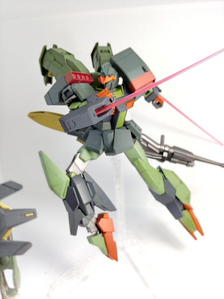 ビームサーベルのアクションポーズ!悪くないと思うんだけどどうだろう…