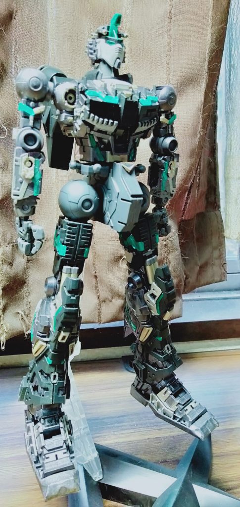 内部構造組み上がりサイコフレーム?から覗くグリーンのあれのシール貼りがしんどかったかなぁ