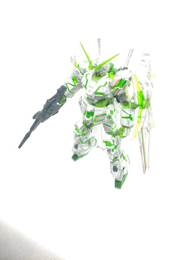 ユニコーンガンダム セブンイレブンカラー–2枚目/制作者：かえる