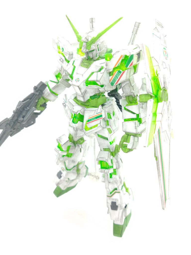 ユニコーンガンダム セブンイレブンカラー–6枚目/制作者：かえる