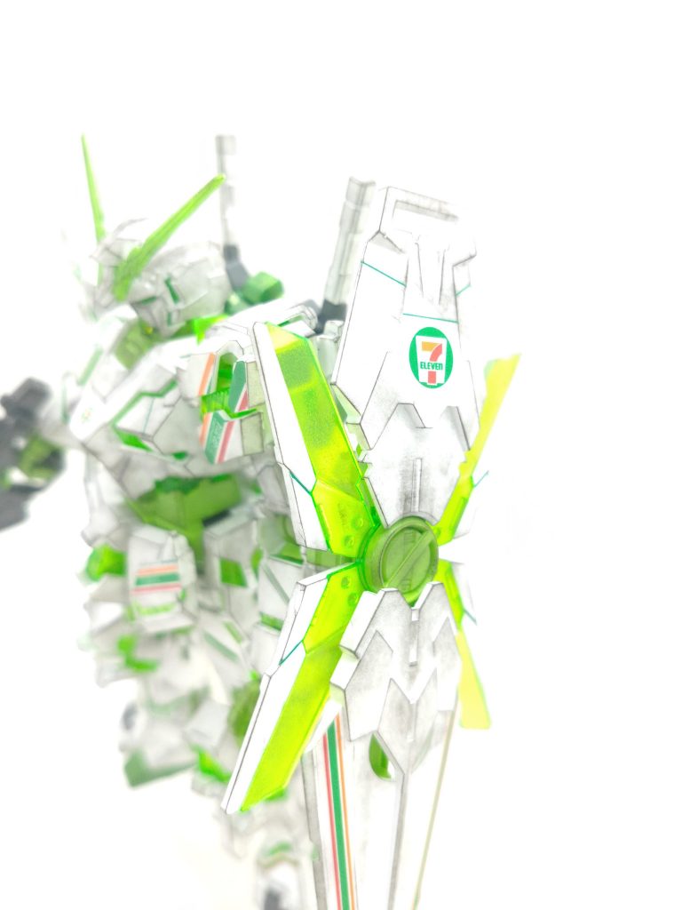 ユニコーンガンダム セブンイレブンカラー–7枚目/制作者：かえる