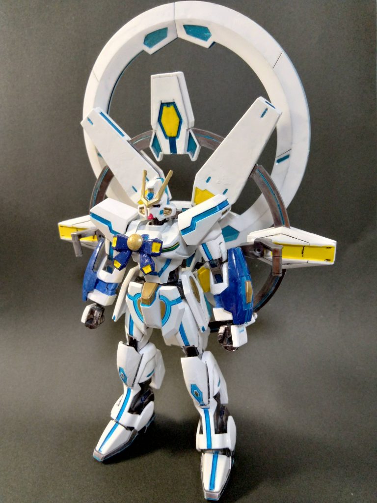 続いてユニット装着状態ヴォワチュール・リュミエールのランドセルを半分に切ってネプテイトの下部に取り付けました。