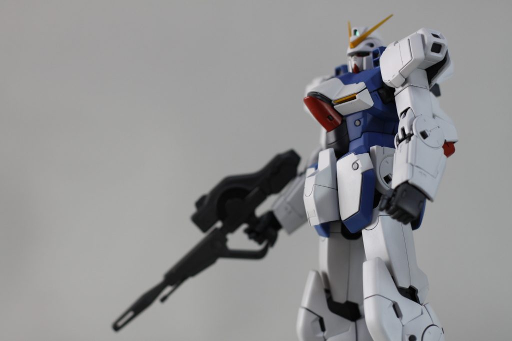 MG Vガンダム–3枚目/制作者：hippo
