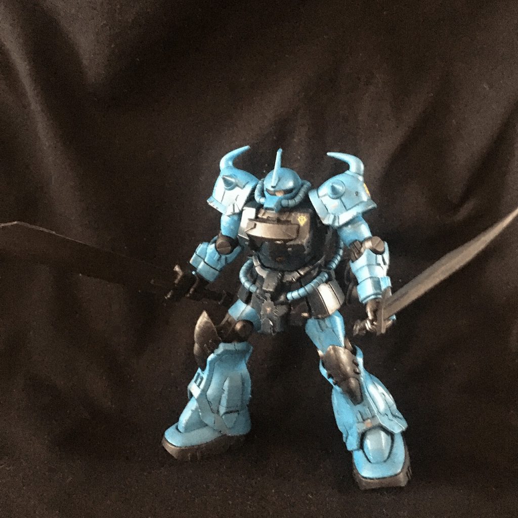 ヒートサーベルは一回り大きいサイズで自作(右手)こいつ二刀流もカッコイイんですよね。