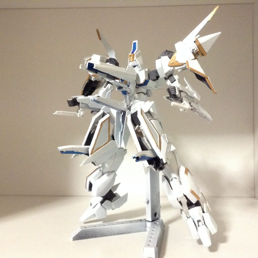 アルティメットトリガー、ロックオン！　Uトリガー時の全砲門展開モードです。