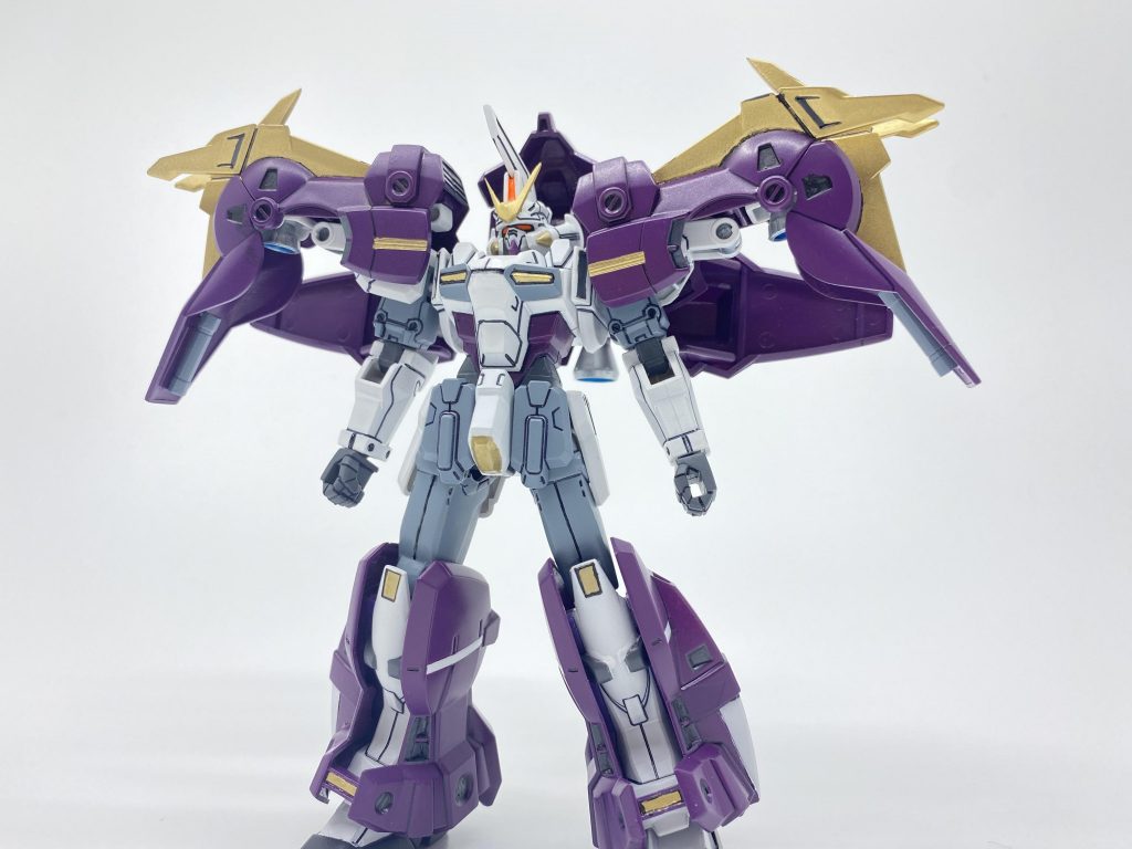 胴部を2mm、脚部を腿で4mm延長しました。新キットのジェミナス01を参考にしております。