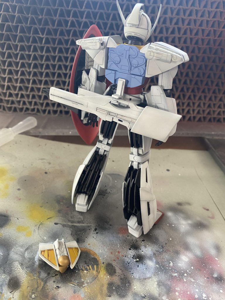 腰にライフルをマントできるようにしました。