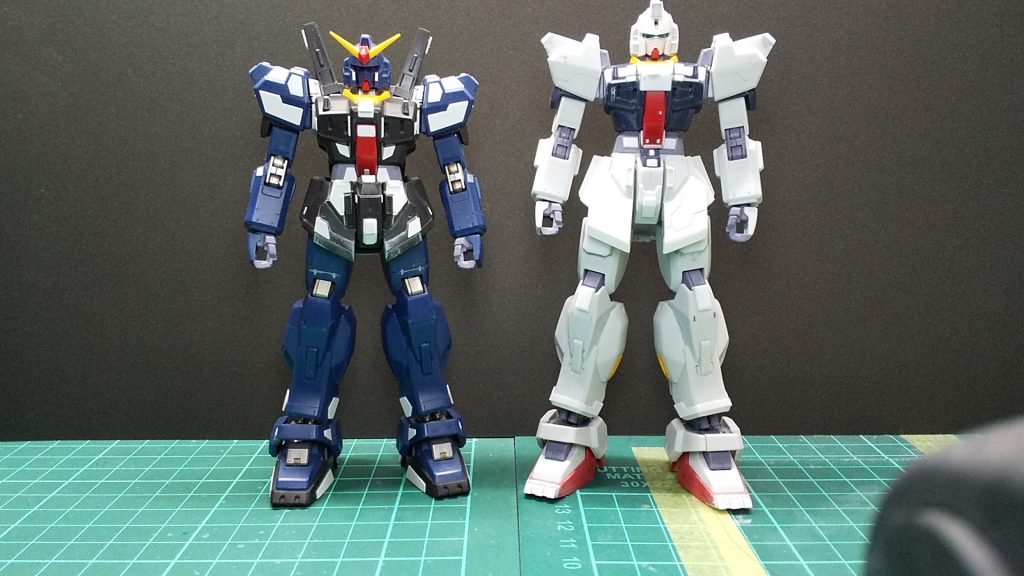 7.4mm延長した身長はこのくらい違っています。左側は身長の変更をしていないマークⅡ右側は今回作成の身長を伸ばしたマークⅡです。