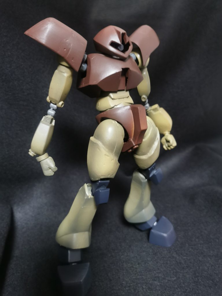 なお改修ゴッグには元々装備されていたメガ粒子砲がスタイリッシュではないと技術者がオミットされています。とりあえず速いので連邦のモビルスーツをめちゃくちゃ殴ります。はい。殴ります。アタッチメントは?資源不足なので換装アームだけで終わりました。でもスタイリッシュです