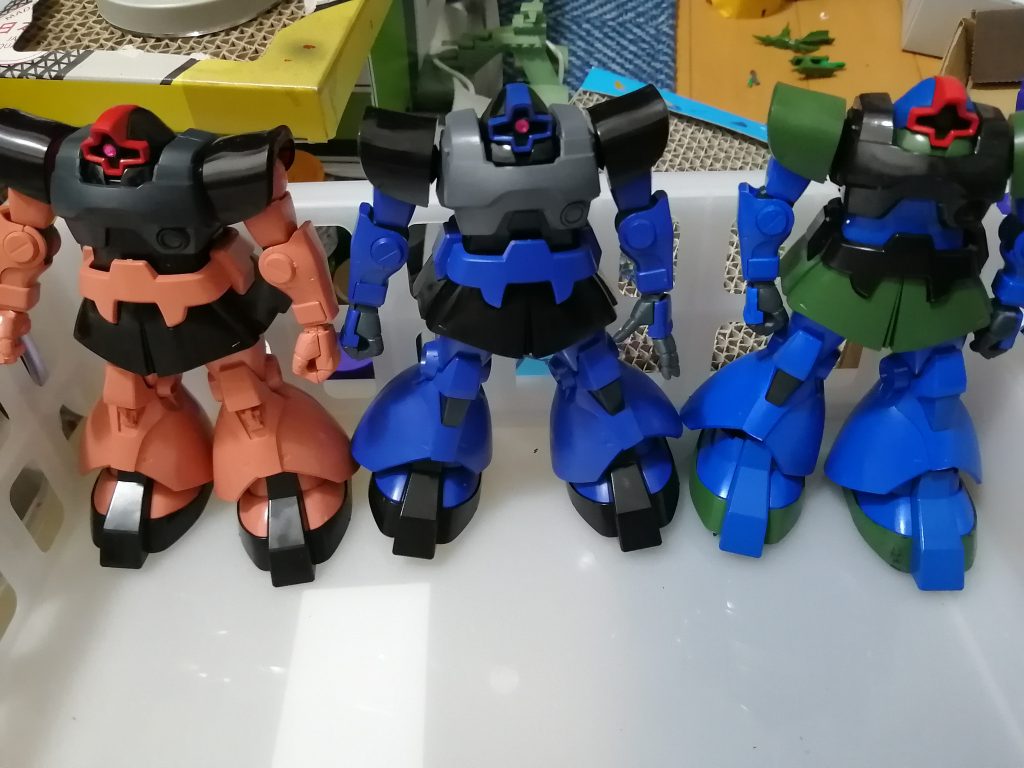 ドム　ランバ・ラル専用機–2枚目/制作者：新人メカニック