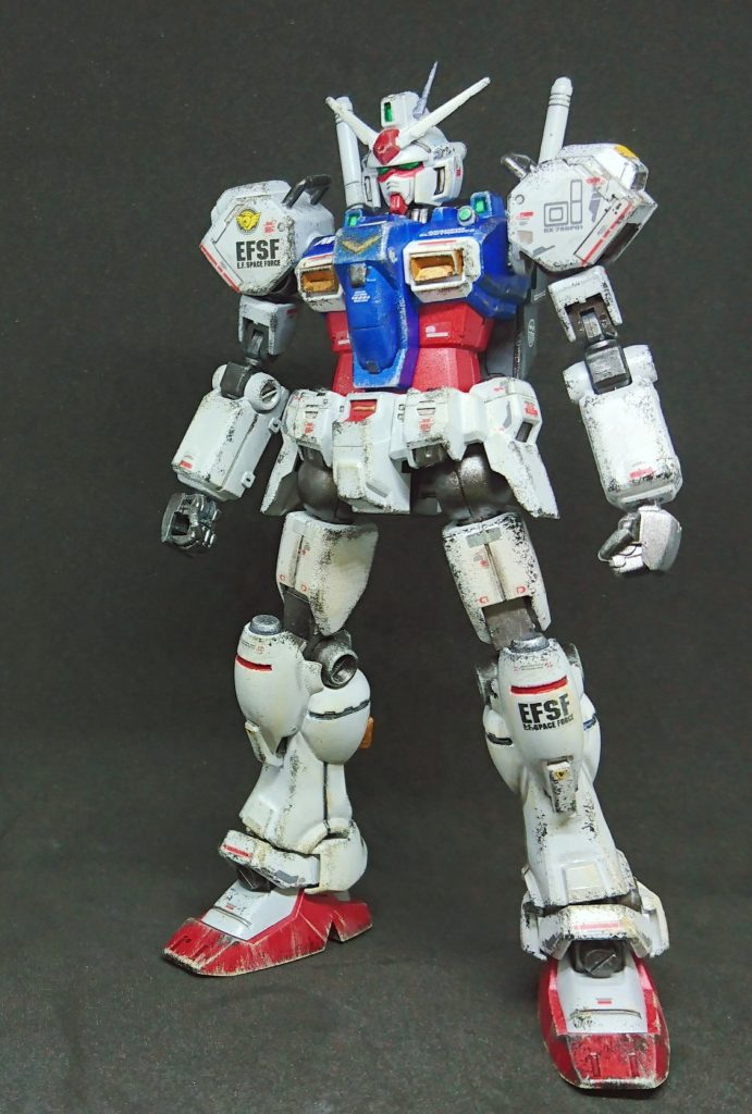 デカールは運良くジャンク単品で手に入れたRGゼフィランサスの物を使用