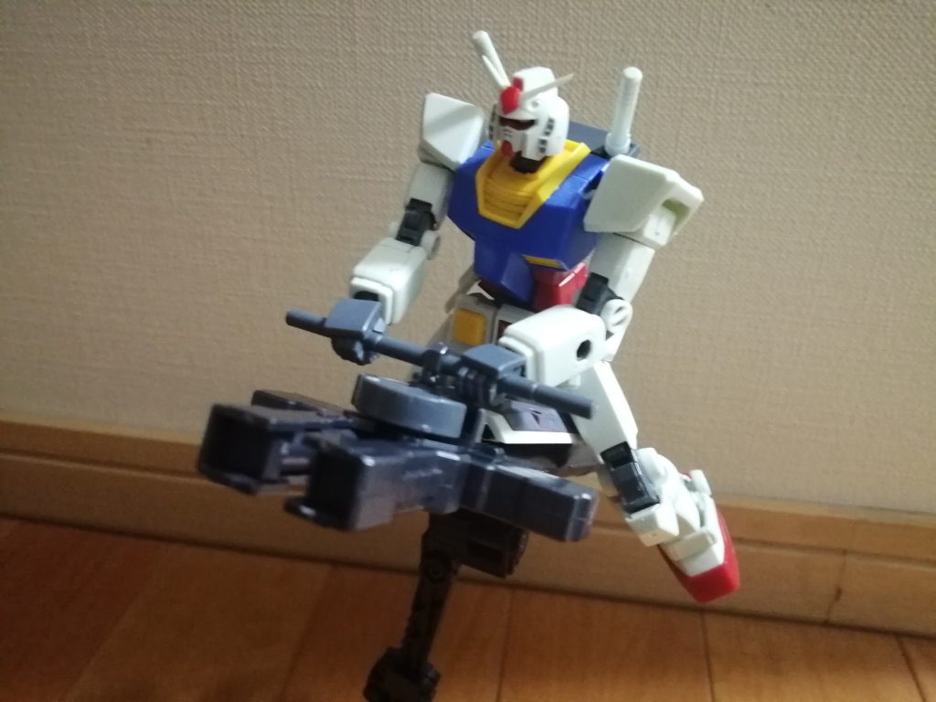 さらによくわからないジャンクパーツを組み合わせることで乗り物にすることも可能